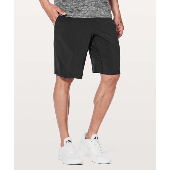 Lululemon T.H.E. Linerless 11 inch Black Swift Exercise Shorts Size Medium - Picture 1 of 10